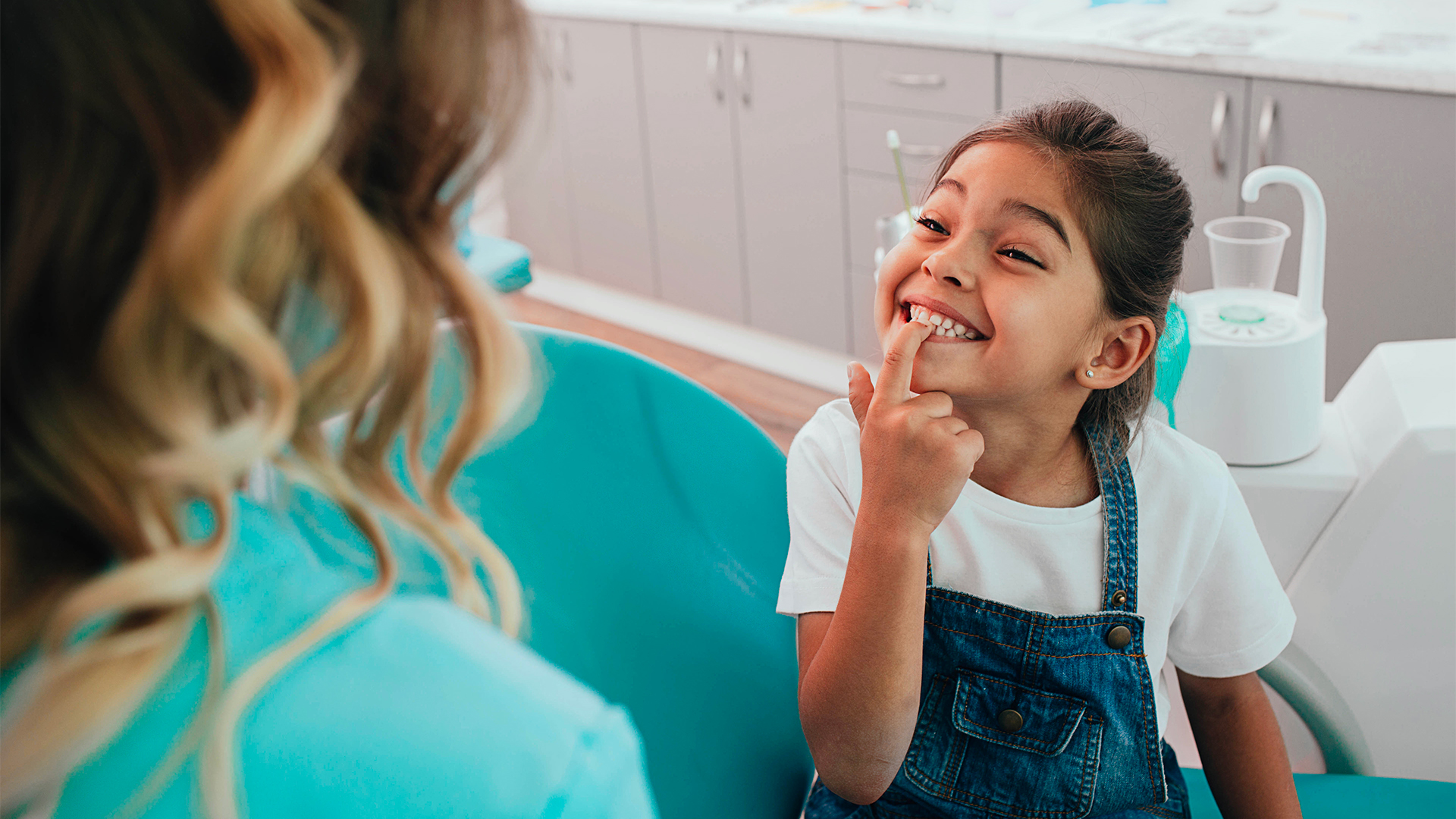 dentista ha risolto il problema dei bambini che non si lavano i denti